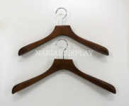 Wood hanger (brown)