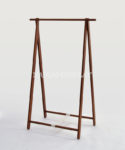 Wooden hanger rack (brown)